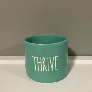 RAE DUNN “ THRIVE “ Mini Planter Pot